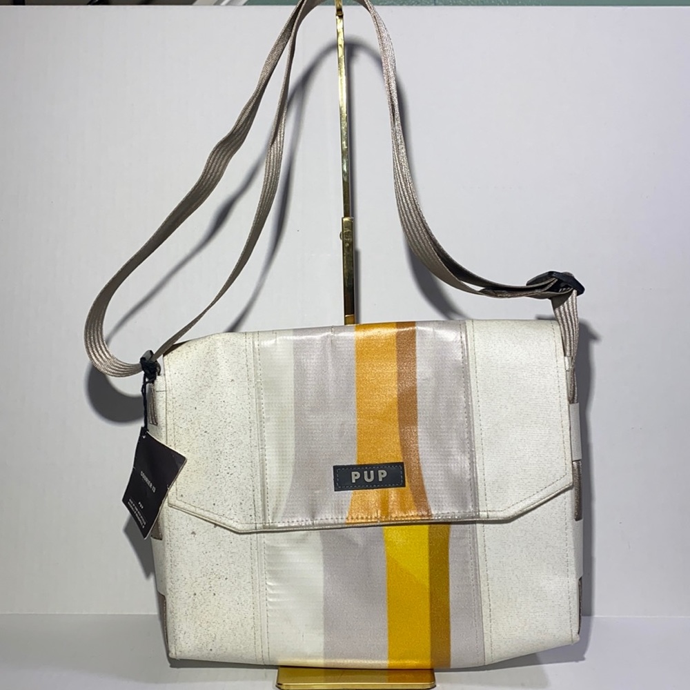 Courier 13 messenger bag “flaw”